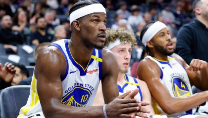 九游游戏平台-巴特勒谈穆迪三分：让我&amp;追梦&amp;库里打得更轻松 必须为他创造机会