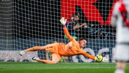 篮球比分九游体育-【西甲】莱万破门+进球被吹，巴萨爆冷1比2巴列卡诺